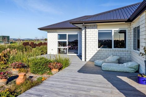 Photo of property in 60 Turangi Road, Motunui, Waitara, 4383