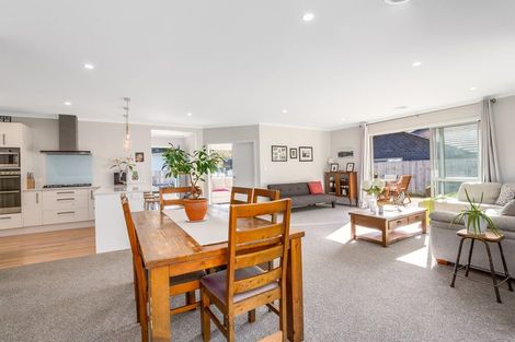 Photo of property in 26 Banks Boulevard, Whitby, Porirua, 5024