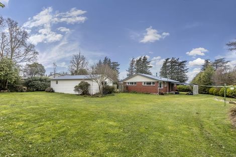 Photo of property in 109 High Street, Oxford, 7430