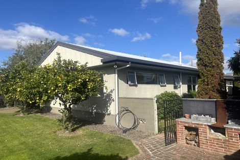 Photo of property in 32 Saint Hill Lane, Havelock North, 4130