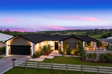 Photo of property in 27 Dawson Road, Snells Beach, 0920