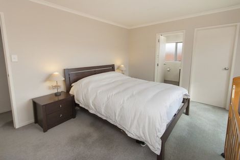 Photo of property in 8 Ludlow Place, Pukekohe, 2120