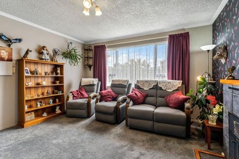 Photo of property in 16 Tomkins Street, Green Island, Dunedin, 9018