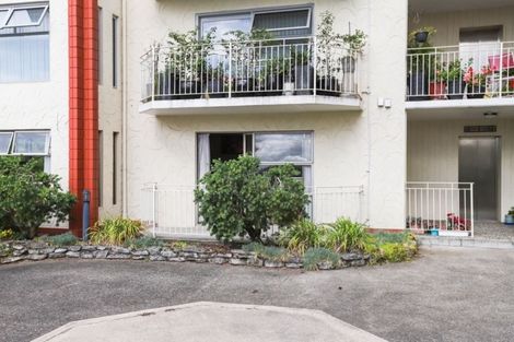 Photo of property in 1/10 Hunter Street, Hamilton Lake, Hamilton, 3204