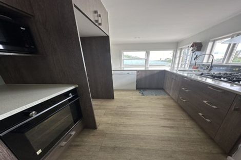 Photo of property in 19 Camelot Place, Glenfield, Auckland, 0629