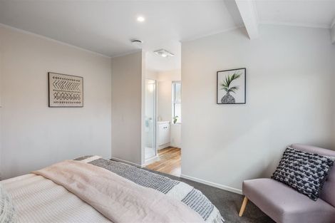 Photo of property in 27 Caesars Place, Churton Park, Wellington, 6037