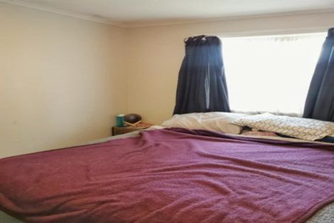Photo of property in 14 Blease Street, New Lynn, Auckland, 0600