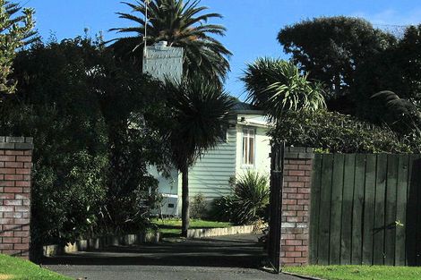 Photo of property in 32 Donovan Road, Paraparaumu Beach, Paraparaumu, 5032