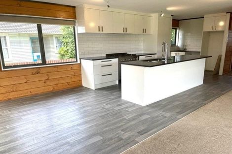 Photo of property in 15 Takanini Road, Takanini, 2112