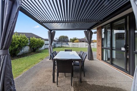 Photo of property in 94 Farringdon Avenue, Rototuna North, Hamilton, 3210