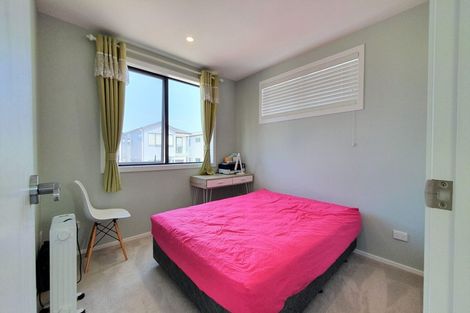 Photo of property in 40 Greenfinch Road, Hobsonville, Auckland, 0616