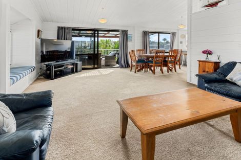 Photo of property in 3 Hattaway Avenue, Bucklands Beach, Auckland, 2012