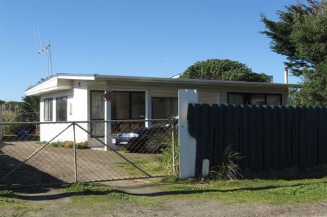Photo of property in 29 Hunia Terrace, Himatangi Beach, Foxton, 4891