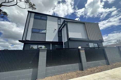 Photo of property in 14 Tomuri Place, Mount Wellington, Auckland, 1060