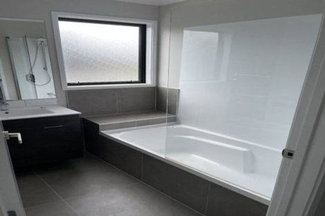 Photo of property in 20 Wai Place, Westgate, Auckland, 0614