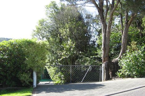 Photo of property in 56 Milton Terrace, Picton, 7220