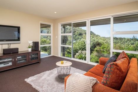 Photo of property in 30 Sirrah Street, Okitu, Gisborne, 4010
