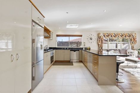 Photo of property in 13 Dunvegan Rise, East Tamaki Heights, Auckland, 2016