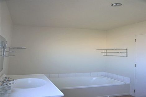 Photo of property in 3/270 Armagh Street, Christchurch Central, Christchurch, 8011