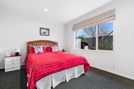 Photo of property in 5 Holly Place, Rangiora, 7400