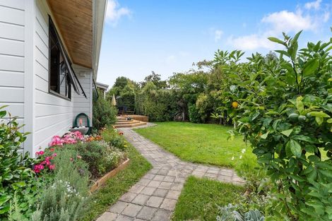 Photo of property in 7 Deller Drive, Carterton, 5713