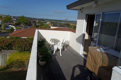 Photo of property in 51 Westpark Drive, West Harbour, Auckland, 0618