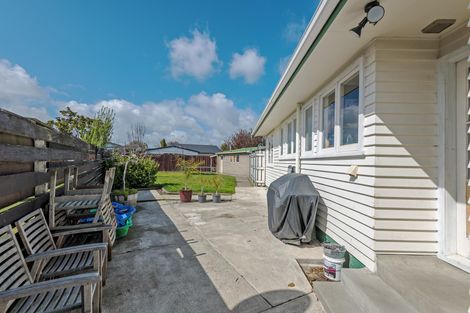 Photo of property in 22 Rhodes Drive, Kelvin Grove, Palmerston North, 4414