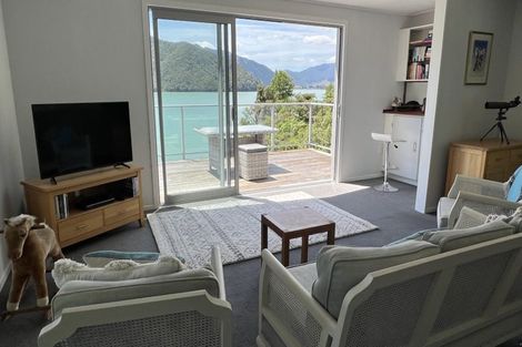 Photo of property in 685 Queen Charlotte Drive, Havelock, Picton, 7281