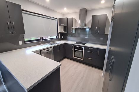 Photo of property in 2/25 Sartors Avenue, Northcross, Auckland, 0630