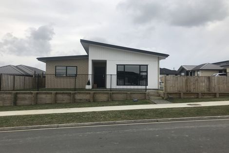 Photo of property in 72 Sylvester Crescent, Flagstaff, Hamilton, 3210