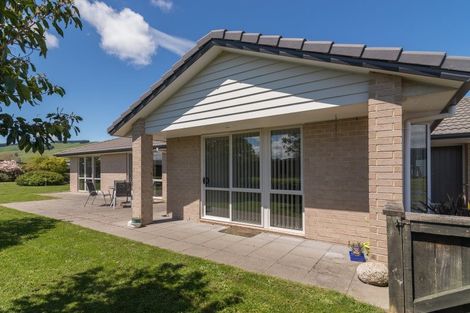 Photo of property in 63 Montgomery Crescent, Kinloch, Taupo, 3377