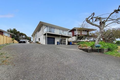 Photo of property in 15 Cyclarama Crescent, Massey, Auckland, 0614