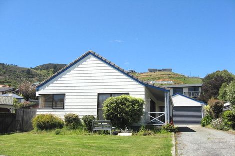 Photo of property in 8 Winton Place, Atawhai, Nelson, 7010