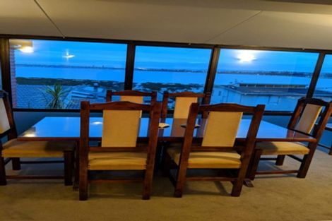 Photo of property in 2/28 Walter Street, Hauraki, Auckland, 0622