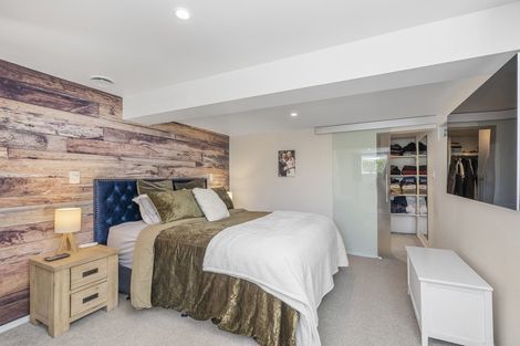 Photo of property in 15 Junction Street, Welbourn, New Plymouth, 4310