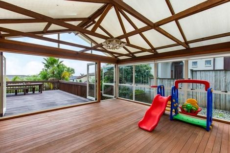 Photo of property in 10 Bejoy Rise, East Tamaki Heights, Auckland, 2016