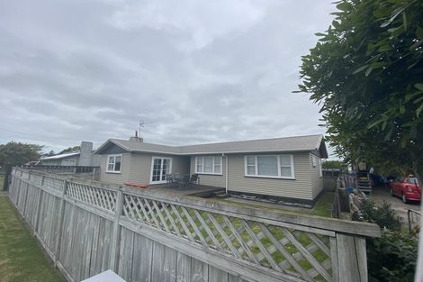 Photo of property in 41 Brookes Terrace, Waitara, 4320