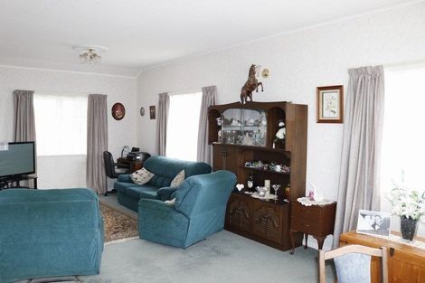 Photo of property in 4 Smithfield Road, College Estate, Whanganui, 4500