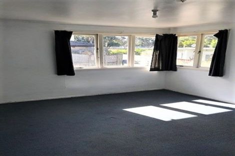 Photo of property in 68a Flanshaw Road, Te Atatu South, Auckland, 0610