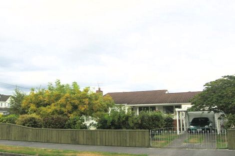 Photo of property in 2 Rongonui Street, Elderslea, Upper Hutt, 5018