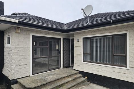 Photo of property in 4 Plunket Avenue, Papatoetoe, Auckland, 2104