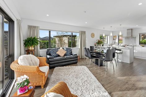 Photo of property in 2 Pohatu Lane, Otaki, 5512