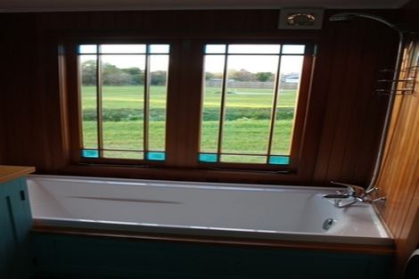 Photo of property in 10 Macrocarpa Lane, Carterton, 5713