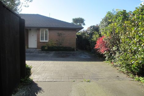 Photo of property in 2/146 Maidstone Road, Ilam, Christchurch, 8041