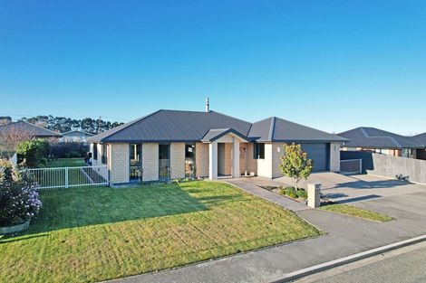 Photo of property in 14 Mcmullan Place, Oamaru North, Oamaru, 9400