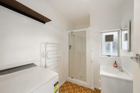 Photo of property in Mahora Court Flats, 25 Mahora Street, Kilbirnie, Wellington, 6022