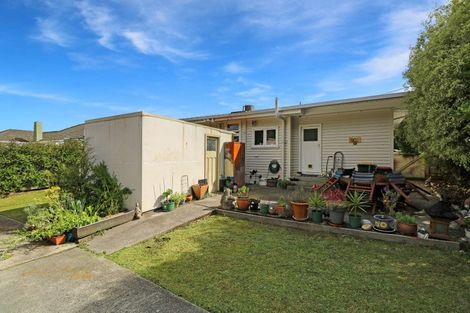 Photo of property in 68 Tawhai Street, Stokes Valley, Lower Hutt, 5019