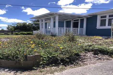 Photo of property in 40 Awaroa Road, Helensville, 0800