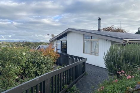 Photo of property in 8 Cobbe Crescent, Feilding, 4702
