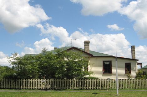 Photo of property in 57 Carlyle Street, Leamington, Cambridge, 3432